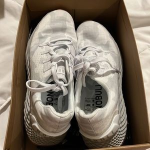 New nobull Ripstop runner women 9.5 men 8